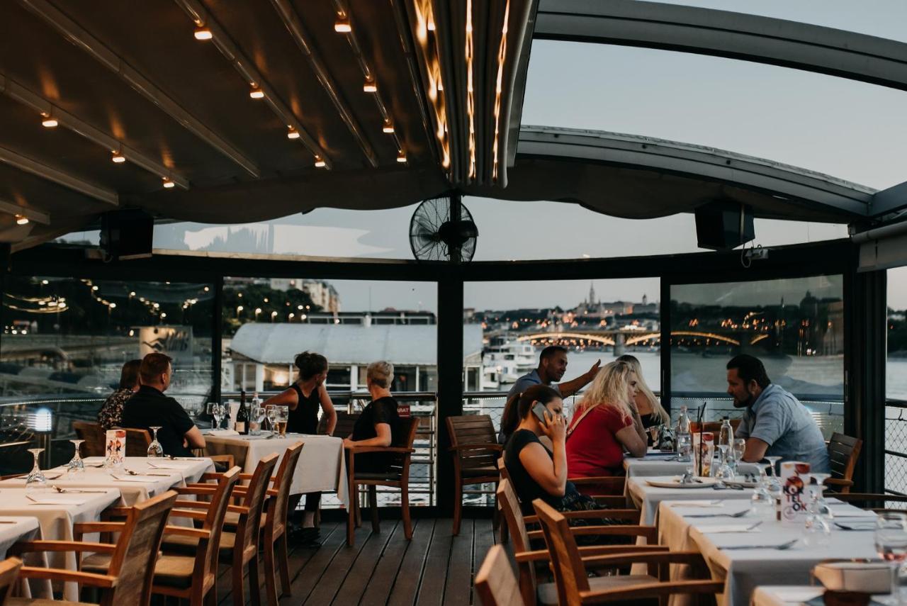 Vogue Boat Apartments Budapest Luaran gambar