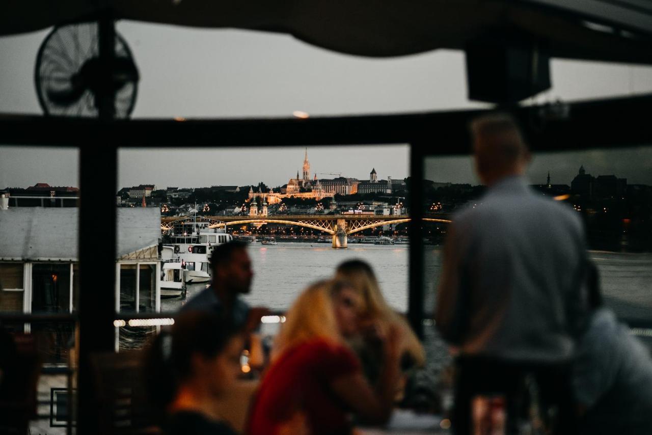 Vogue Boat Apartments Budapest Luaran gambar