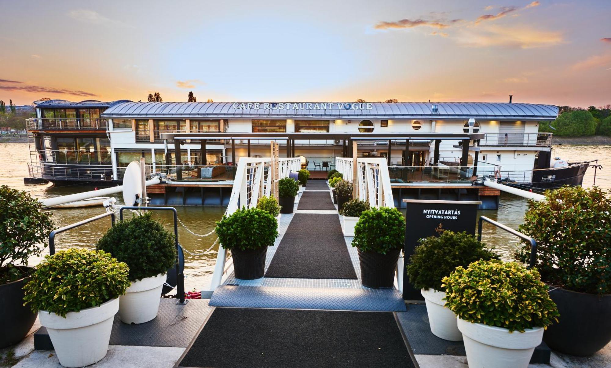 Vogue Boat Apartments Budapest Luaran gambar